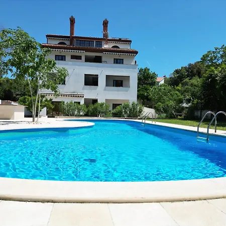 House With Pool
